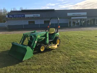 John Deere 2210