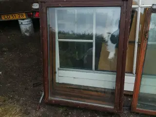 2 Tophængte vinduer med termorude