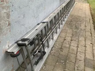 Hejsestige, 2-delt, med lås og næsehjul