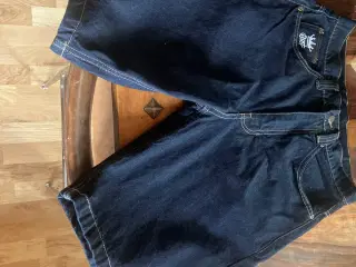 Baggy shorts