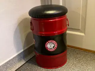 Indian skammel - onebyschmidt - olietønde 