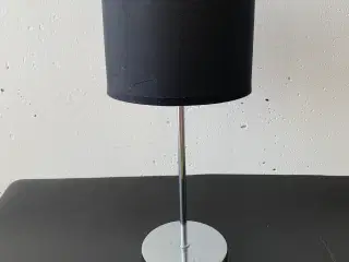 Lille bord lampe m/Sort skærm