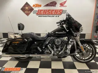 Harley-Davidson FLHXS Street Glide Special