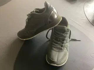 Woden- sneakers