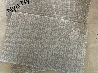 12 stk dækkeservietter 