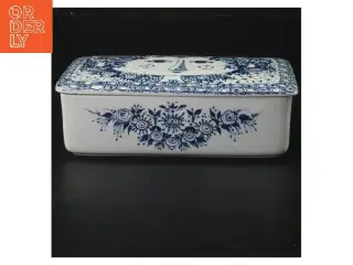Porcelæn opbevaringsboks med låg fra Nymølle (str. 15x8x5 cm)