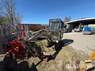 Gravemaskine Takeuchi TB015