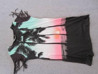 Smart sommerkjole i str. 170 fra H&M