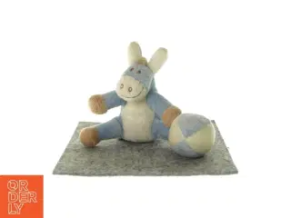 Æsel bamse med bold