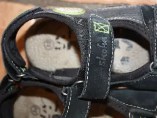 Skofus sandaler str. 30