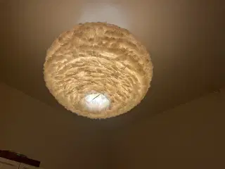 Loftlampe med fjer 