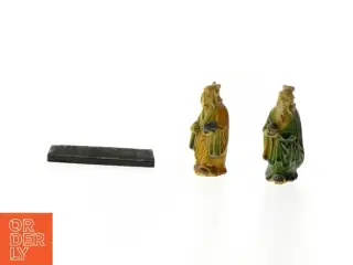 Keramiske figurer af to vise mænd (str. 9 cm)