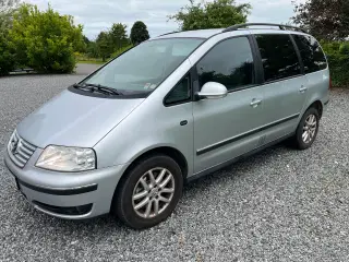 VW Sharan