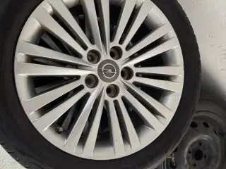Opel Insignia alufælg med sommerdæk 