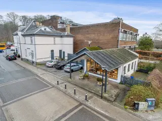 Butik i eget eksklusivt hus