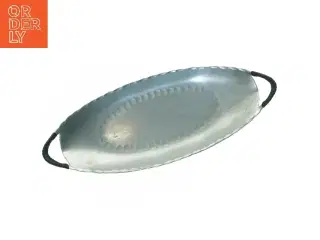 Aluminum fad (str. 33 x 12 cm)