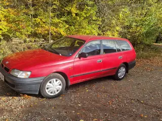 Toyota Carina E 