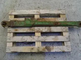 John Deere 4040 L.H. Liftarm R80667