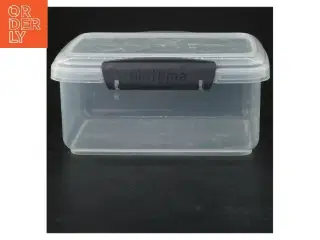 Plastboks med låg fra Sistema (str. 17x11x8 cm)