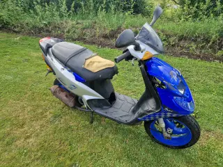 Piaggio NRG 30'er.