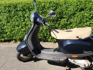 Piaggio LX50 Vespa