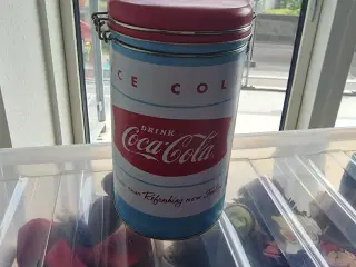 "Retro- Style" Coca Cola dåse med hængsel