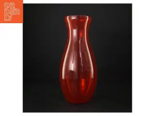 Rød glasvase (str. 29 cm)