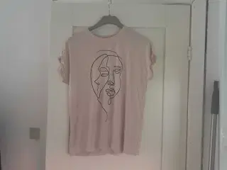 Beige t-shirt med one line