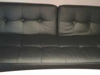 Sovesofa i skai udslået 120 cm.