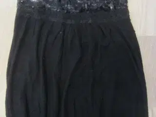 Str. M, kjole med pailletter