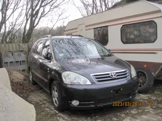 Toyota Avensis Verso