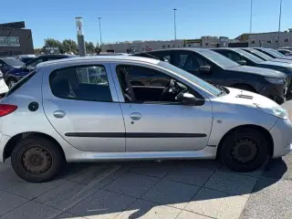 Peugeot 206+ 1,4 HDI Comfort Plus 68HK 5d