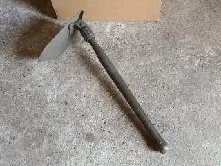 FELTSPADE