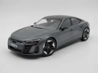 2020 Audi RS e-tron GT quattro 1:18 