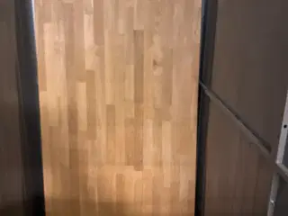 Spisebord og skænk i massiv egetræ