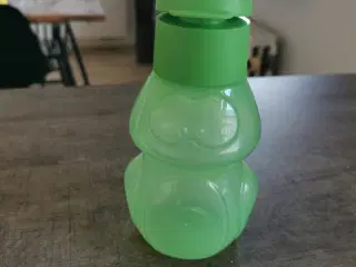 Tupperware 