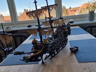 LEGO 71042