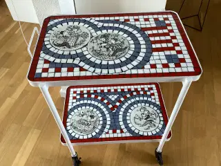 Rulle bar/blomster bord.