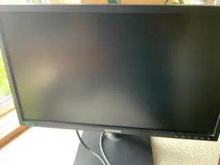 PC monitor