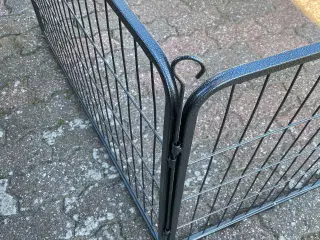 Hvalpegård   