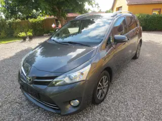 Toyota Verso 1.6 D 7 Pers År 2014. 
