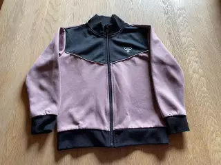 Hummel jakke 128 og mere tøj i 128