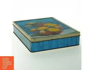 Antik Blå metaldåse med blomstermotiv fra Blue Bird Confectionery (str. 20,5 x 17 cm)