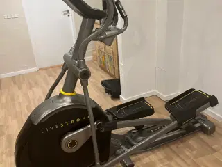 Crosstrainer by Lance amestrong