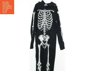 Heldragt med skeletmotiv fra H&M (str. 164)