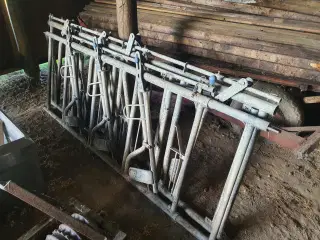 3 stk. fangegitre plus låge