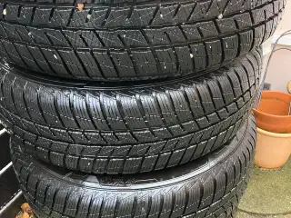 Vinterhjul Nissan Qashqai 215/65 R17