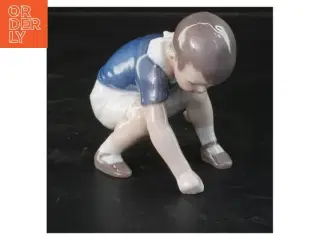 Porcelænsfigur af barn fra B&G (str. 9x10 cm)