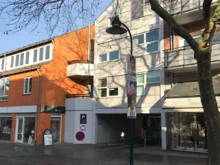 Centralt beliggende kontorlejemål i Lyngby