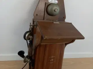 Antik telefon